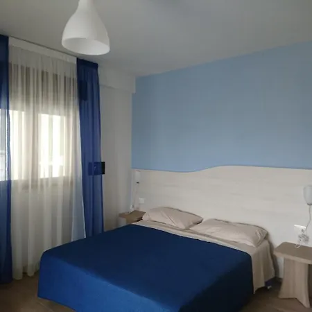 La Duchessa E Il Contadino 维耶斯泰