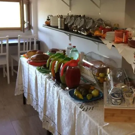 La Duchessa E Il Contadino * 维耶斯泰