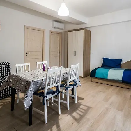 La Duchessa E Il Contadino * 维耶斯泰