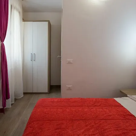 农家乐 La Duchessa E Il Contadino *